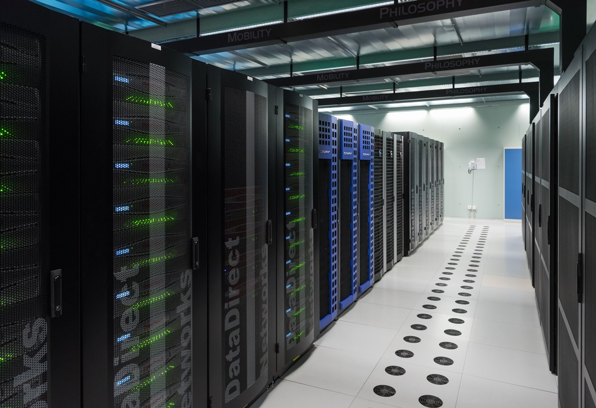 High Rise Computer High Performance Computing. La sfida della ricerca, dell’industria e ...