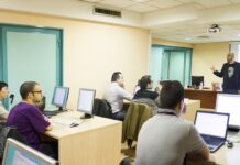 Competenze digitali, cresce l’offerta formativa in IA. L’analisi I-Com